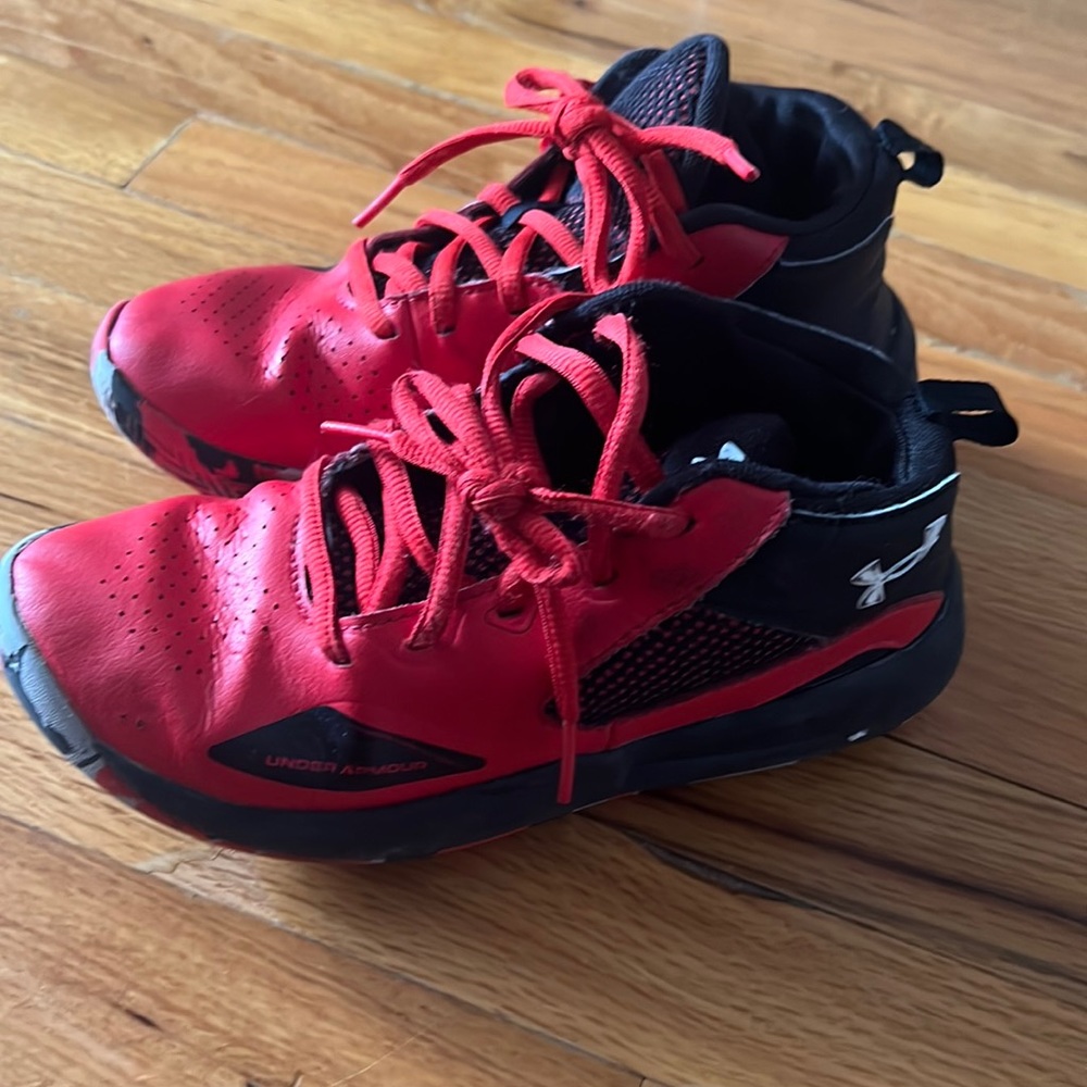 Boys Under Armour shoes